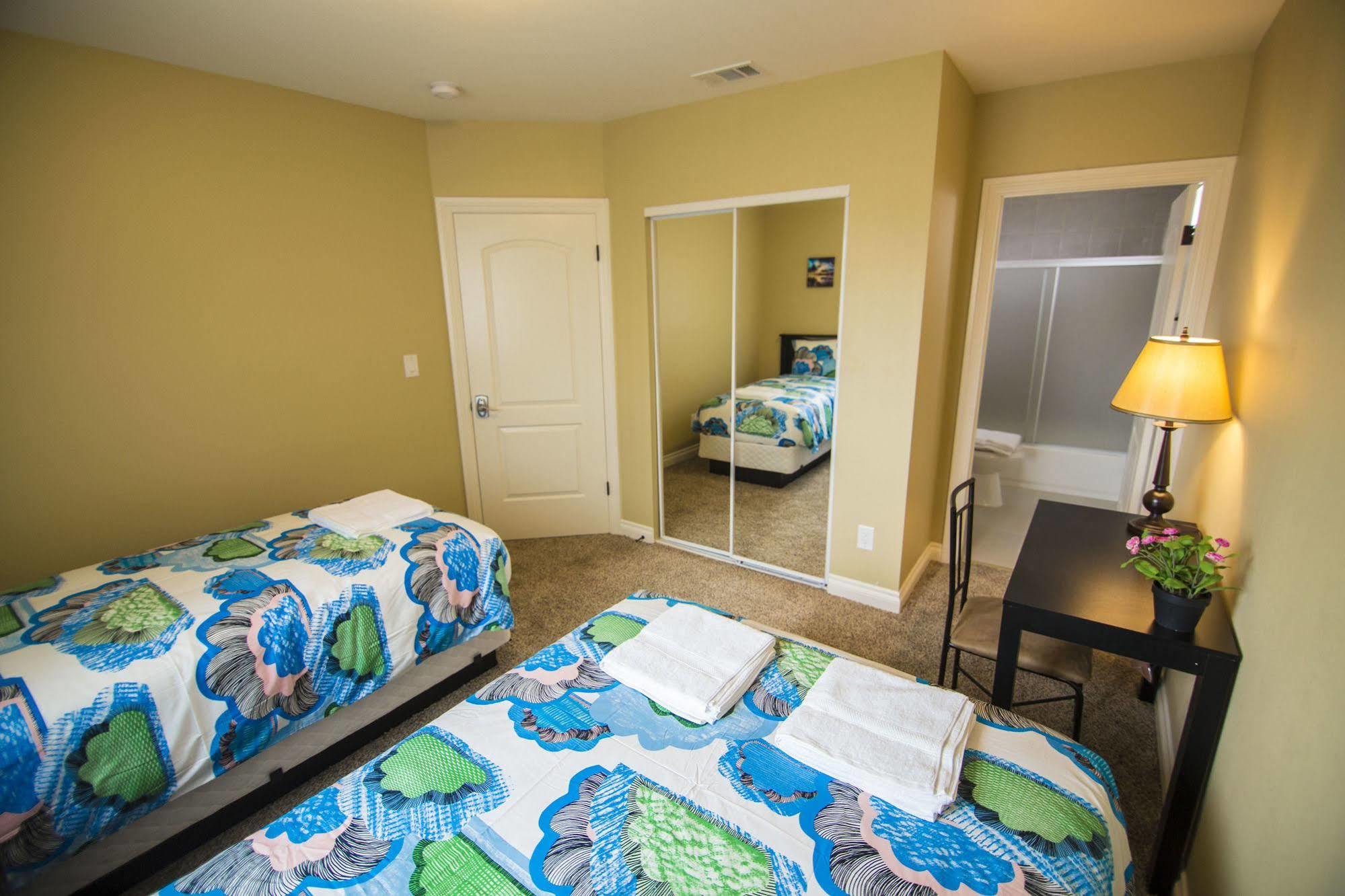 Los Angeles Vacation Rooms Екстер'єр фото